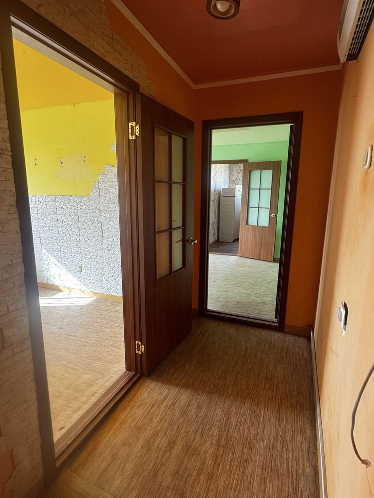 Продам 4 комнатную квартиру