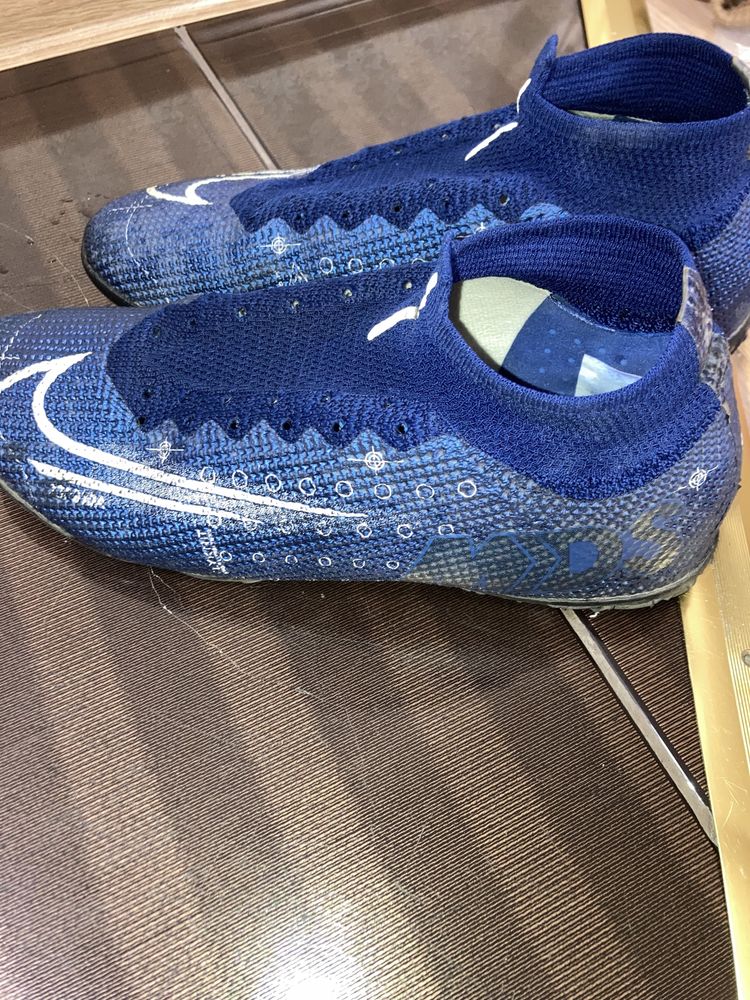 Сороконожки Nike Mercurial