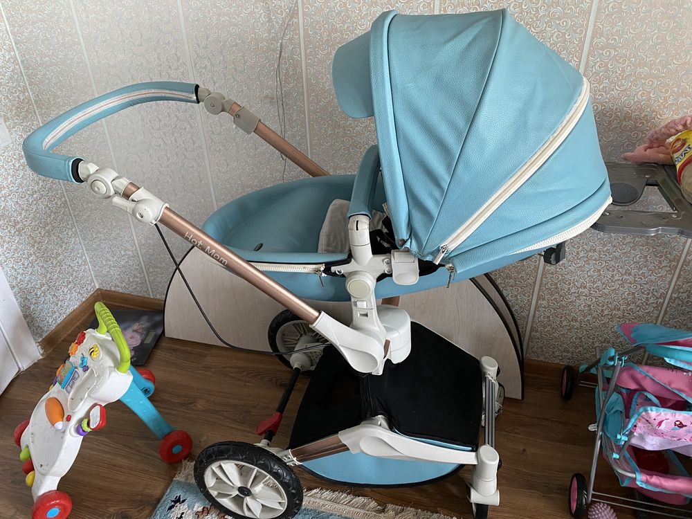 Продаю коляску Хот Мам