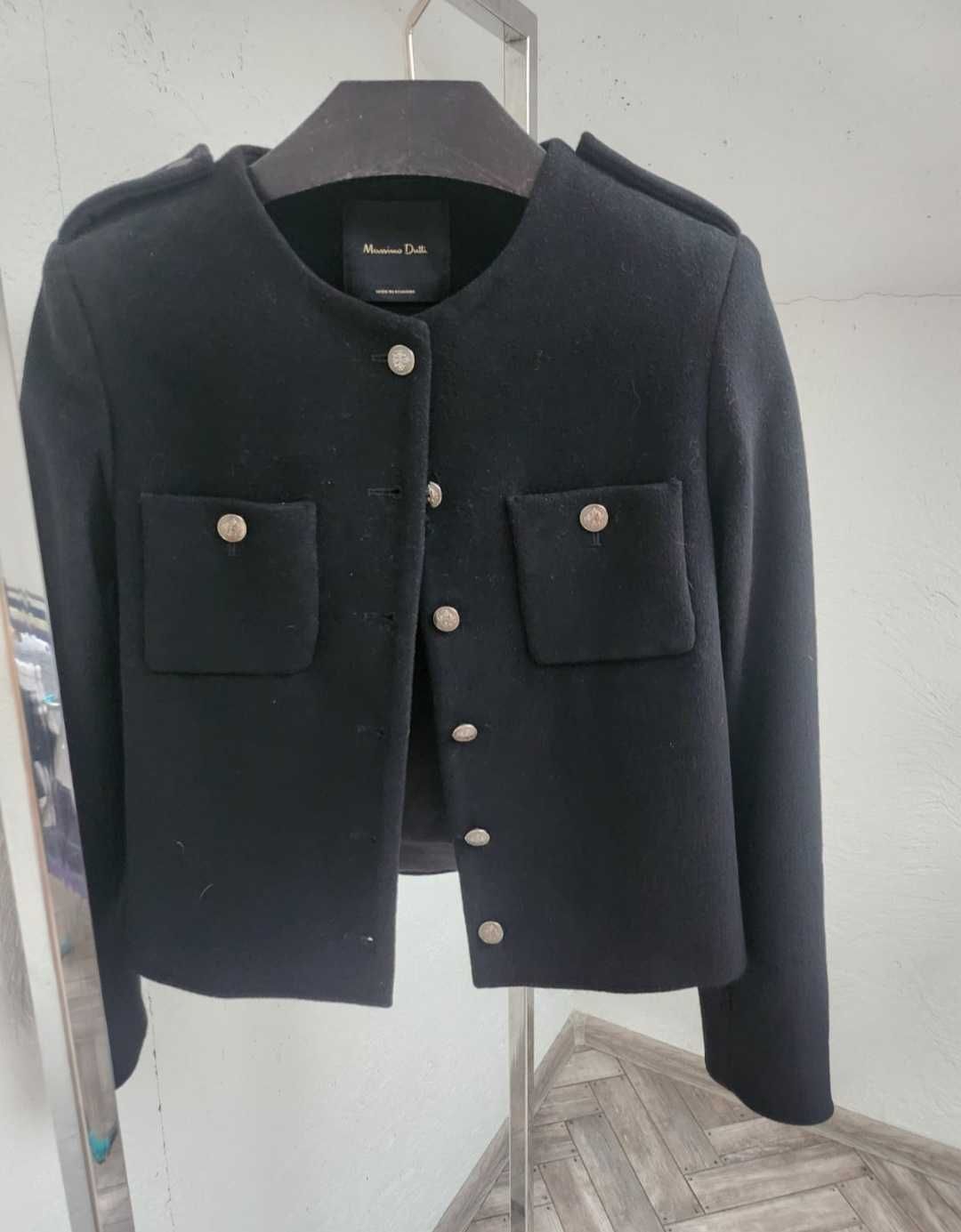 Жакет Massimo Dutti.