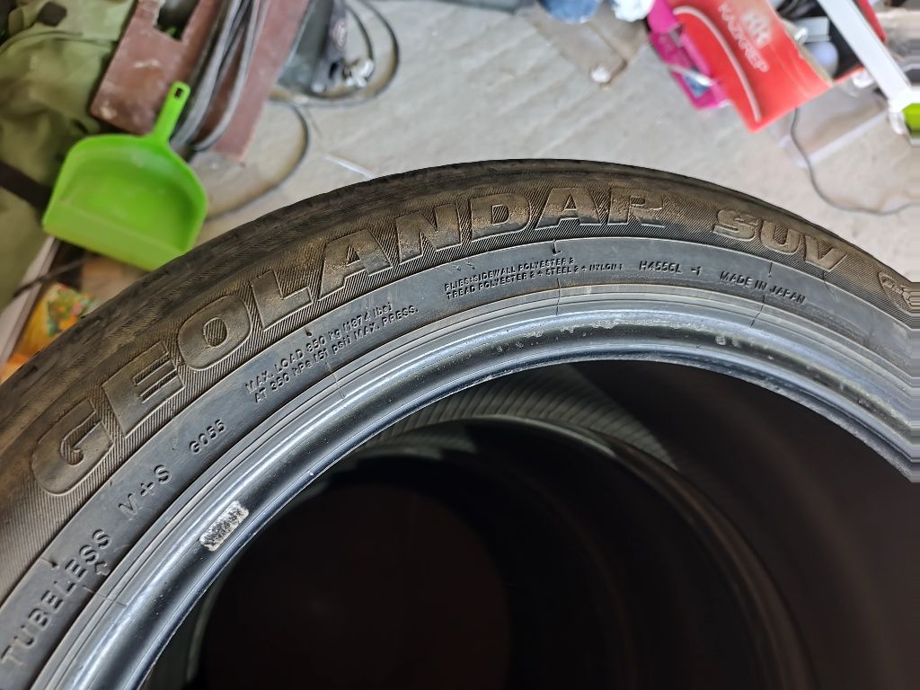 Yokohama Geolander 235/5/R20