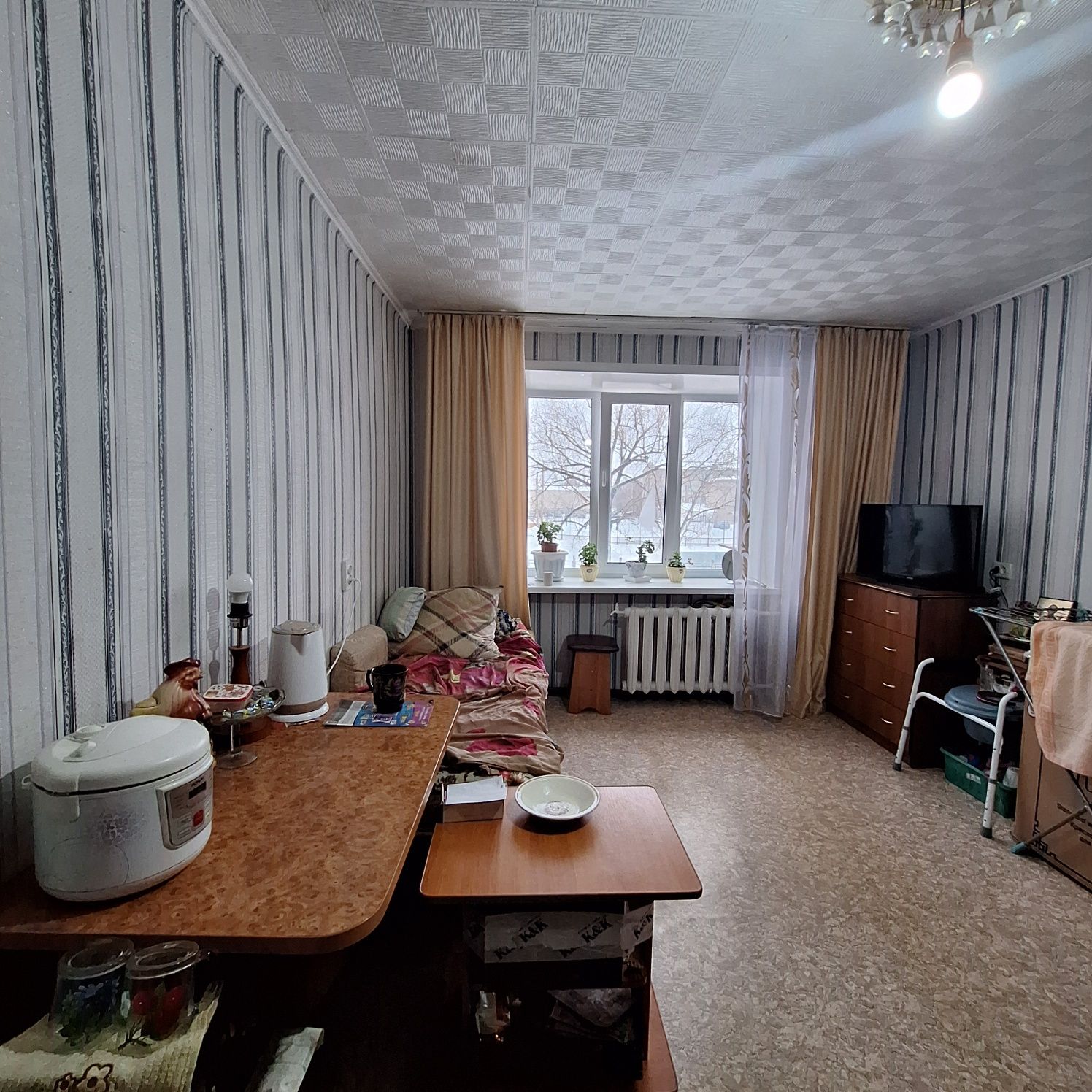 Продажа  комнаты  в общежитии в районе Изюминки