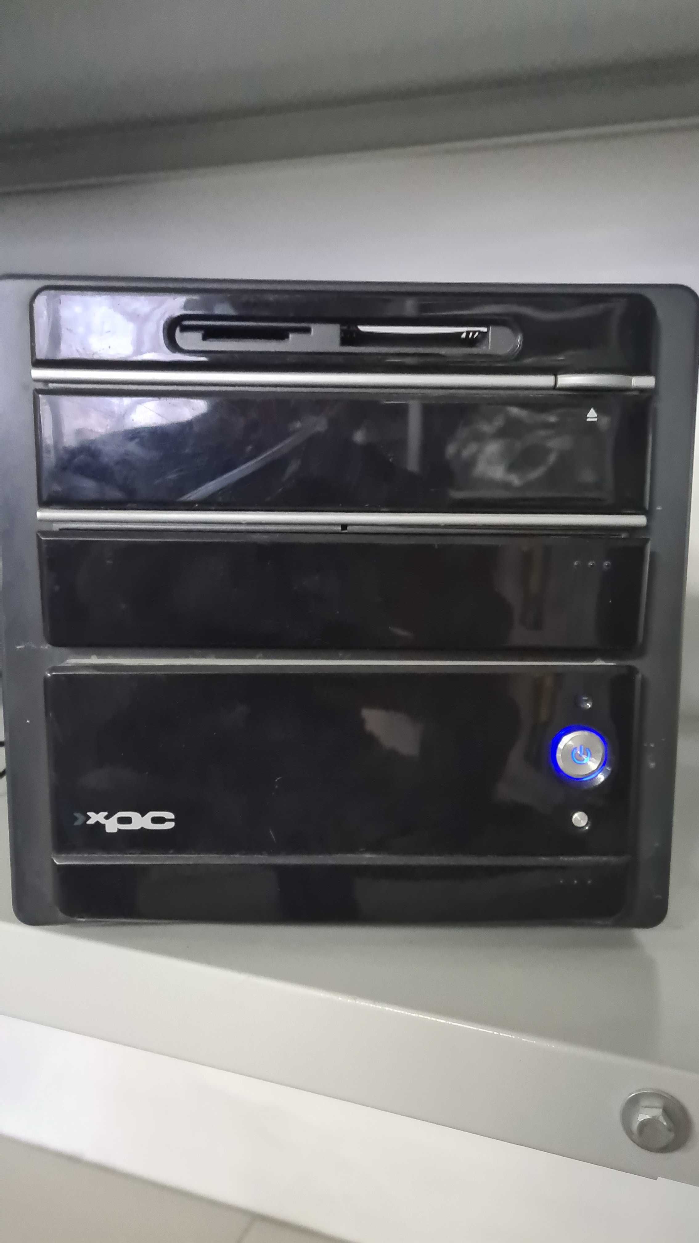 Красный Aero Cool / Shuttle XPC SD31P / мини пк