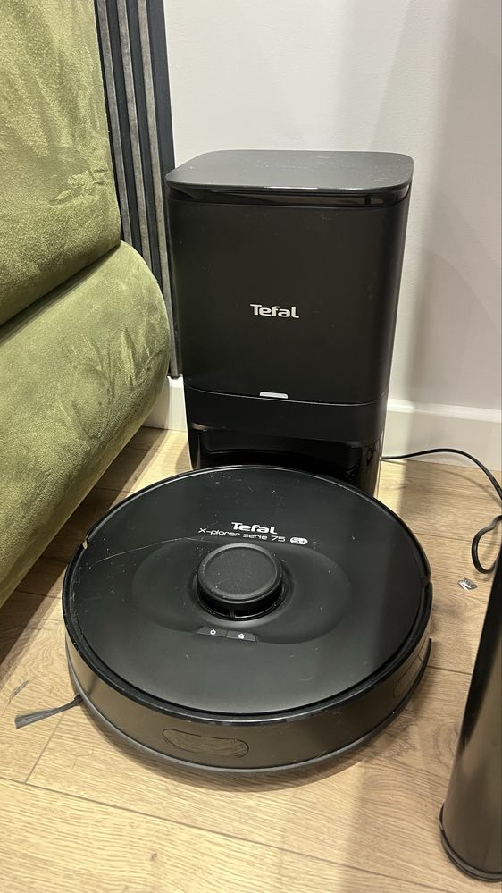 Продам робот пылесос Tefal
