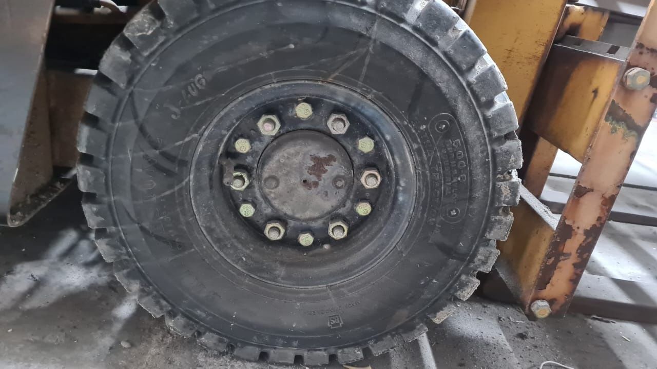 Продам вилочный погрузчик