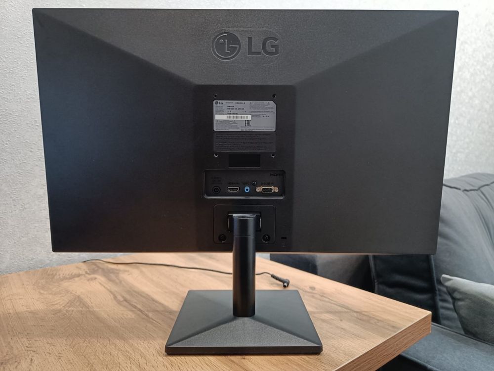 Продам б/у монитор 23 8 LG 24mk400h 1920x1080 75Гц Black