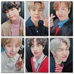 Карты BTS шли вместе с Лайтстиком