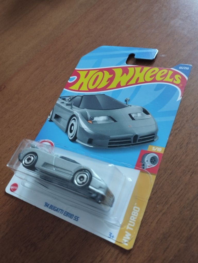 Машинки hot wheels