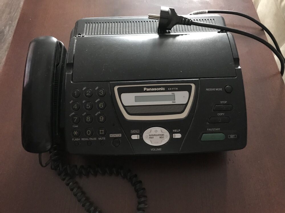 Продаю факсимильный аппарат (факс) Panasonic KX-FT74