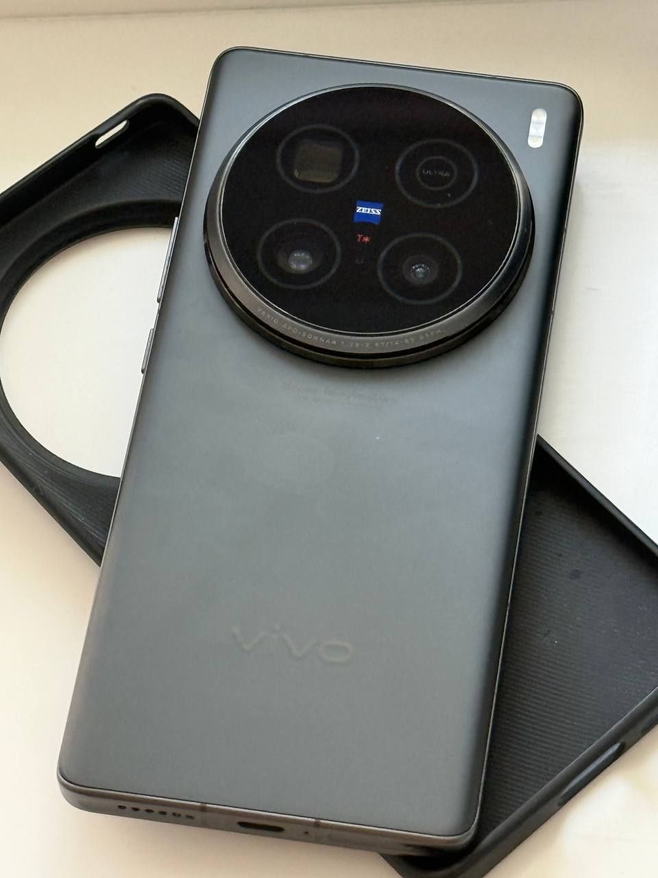 Vivo x100 ultra 16/512gb
