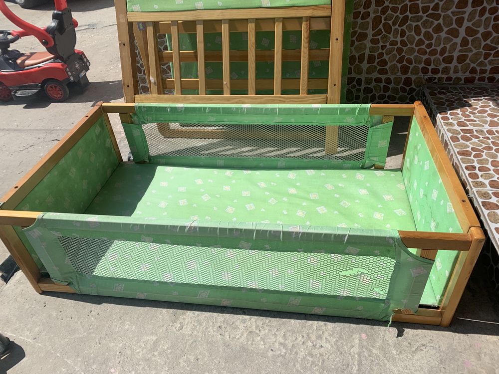 Продам кровать детскую