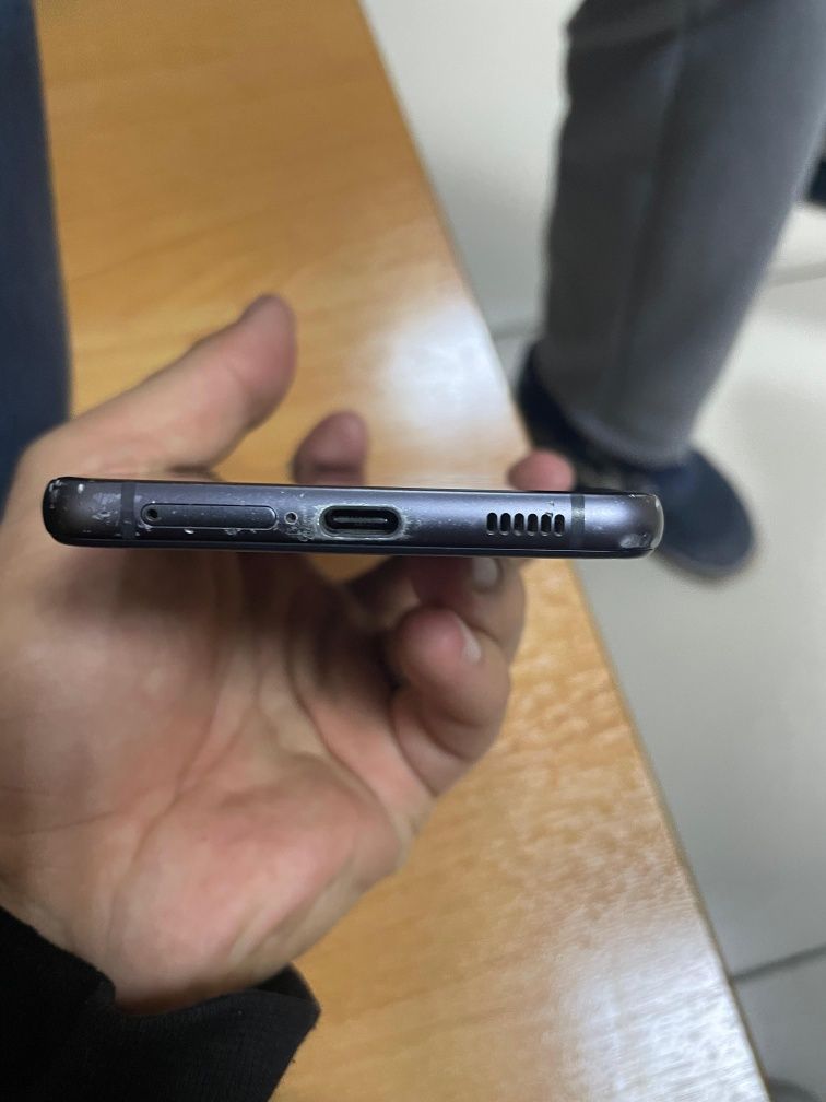 Срочно Samsung s21 fe хорошая состояние