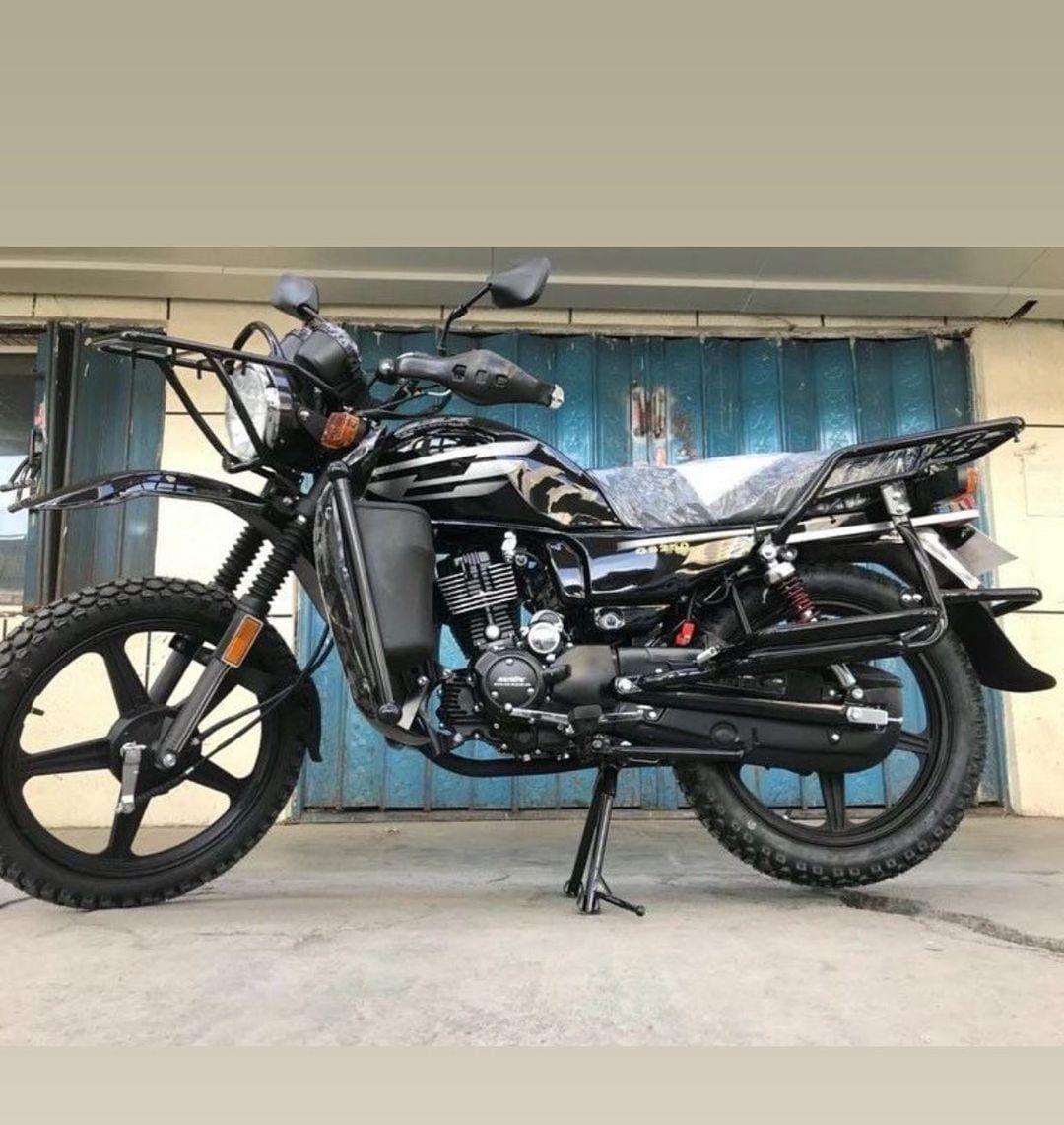 Мотоцикл Suzuki, 200 кубов