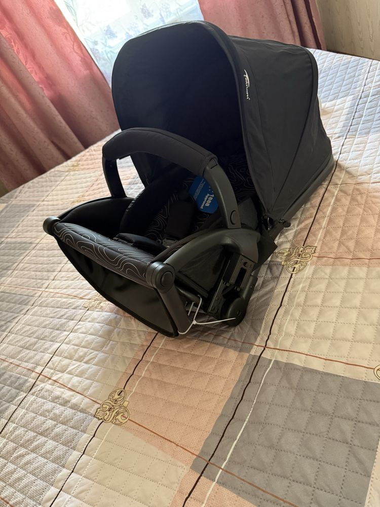Продам коляску 3 в 1