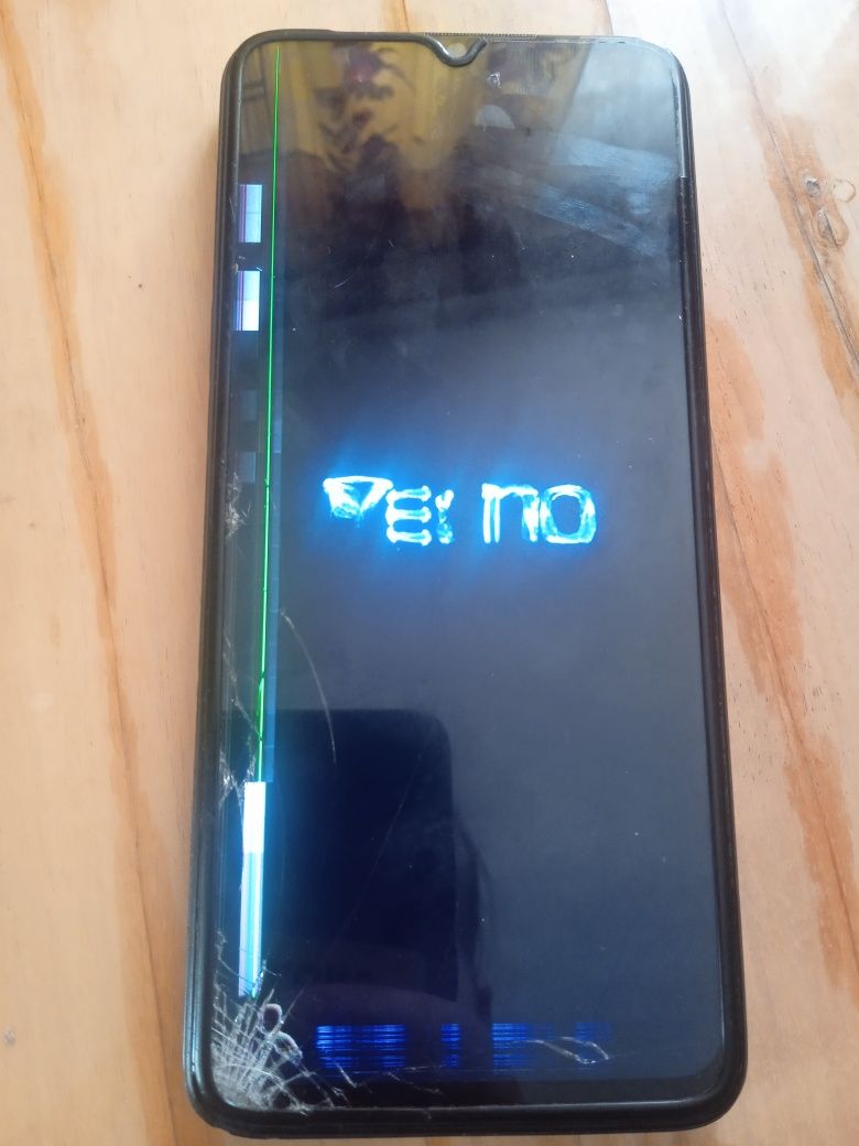 Продам телефон рабочий надо поменять икран
