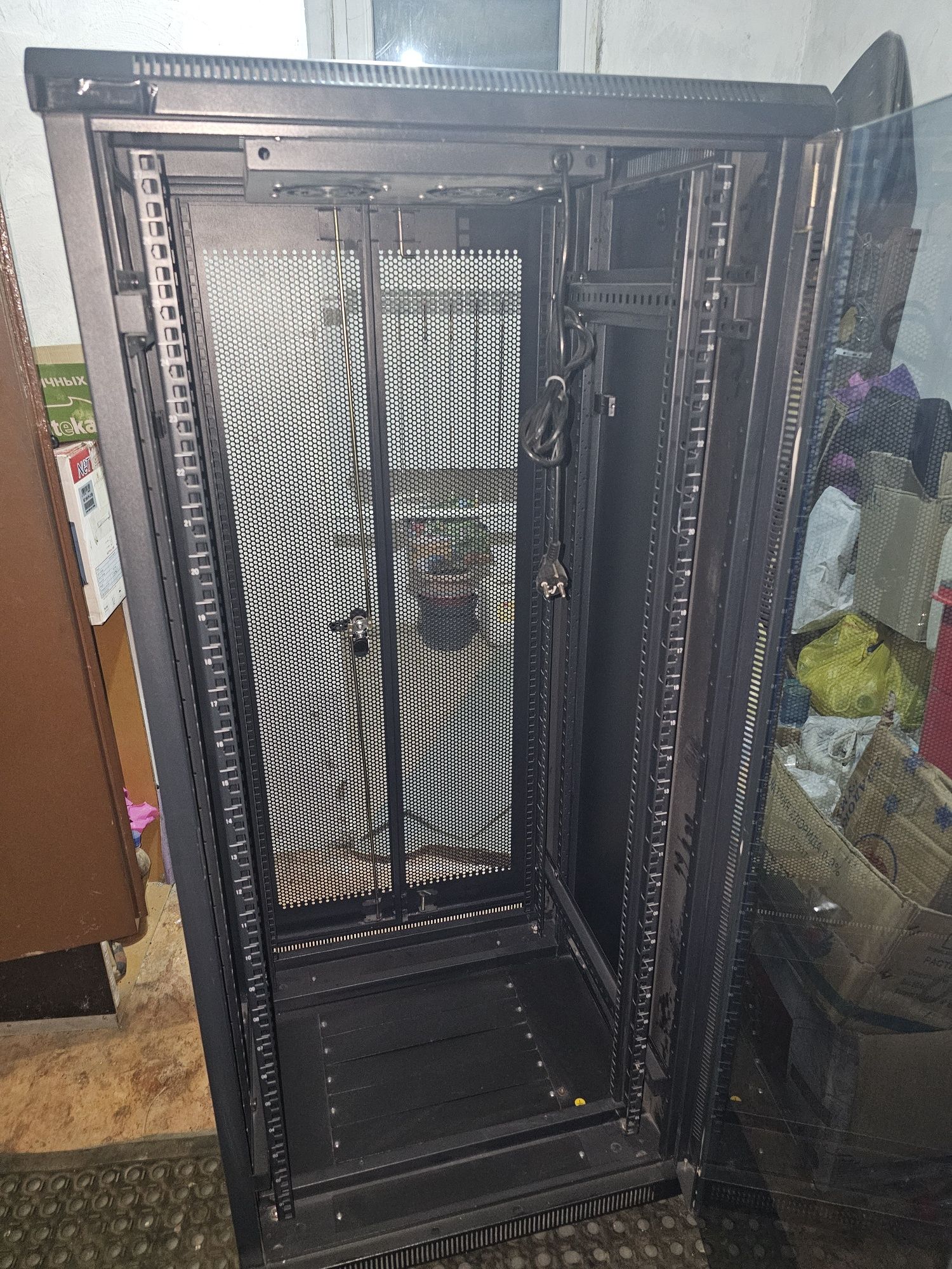 Серверный шкаф Bigger 27U/ 600x600x1350