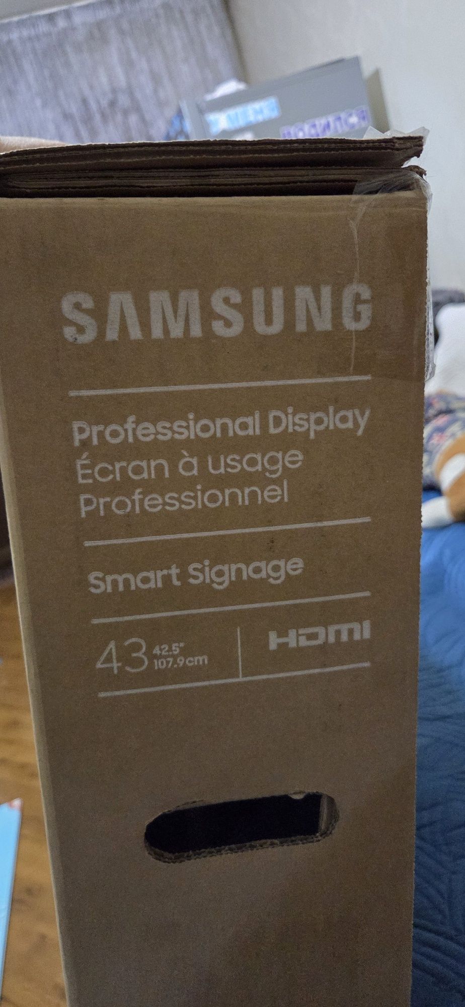 Продам профессиональный дисплей Samsung