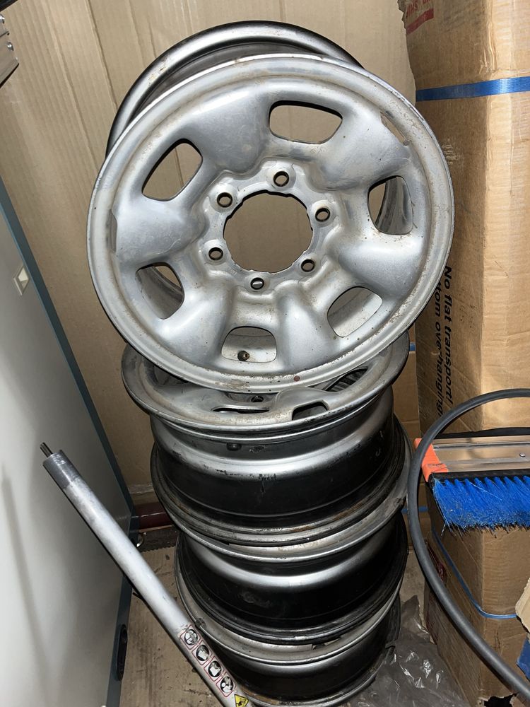 Диски toyota hilux штатные r15 j7 6х139.7