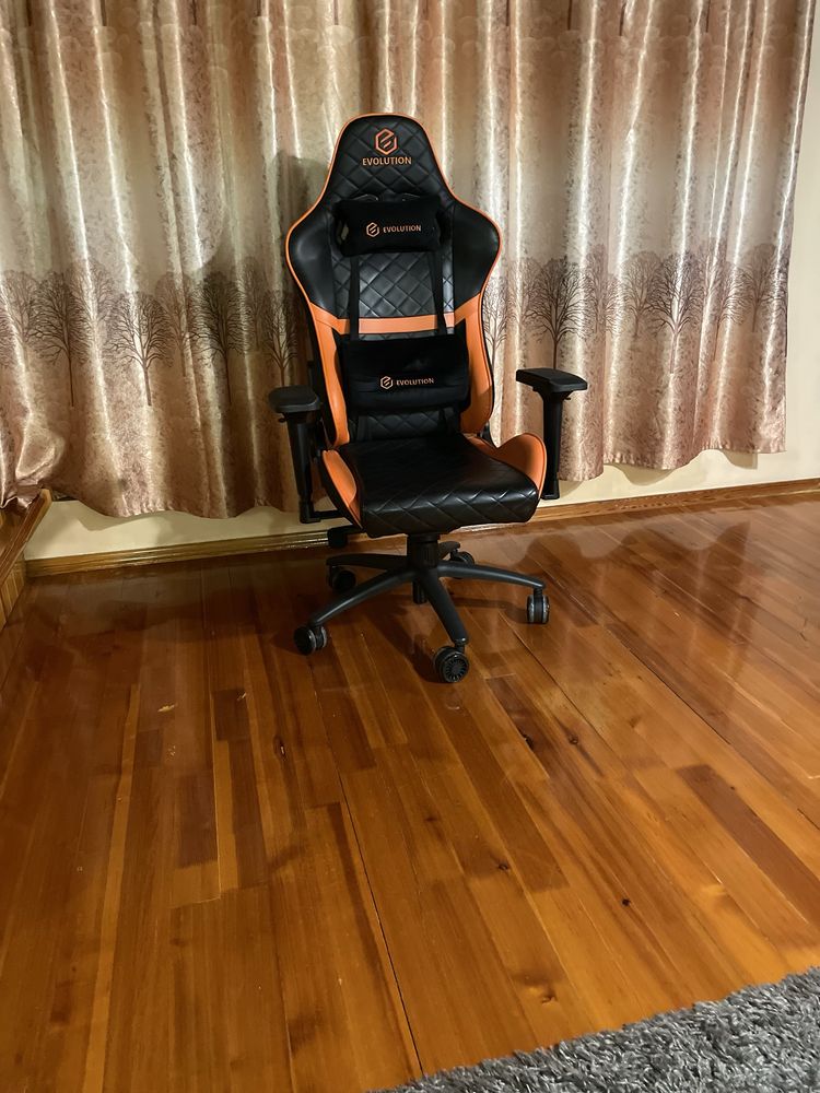 Игровое кресло Evolution Delta