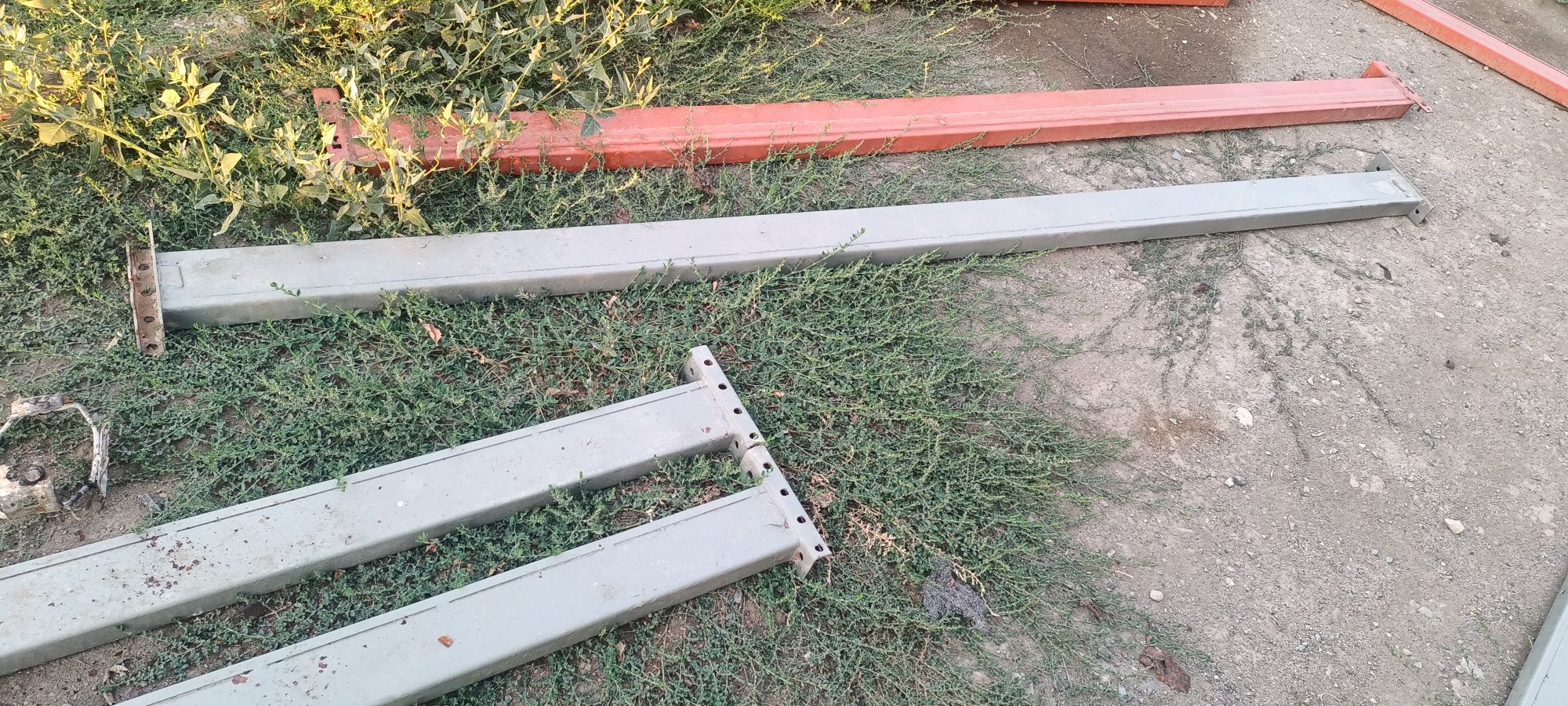 Продам стойку для забора