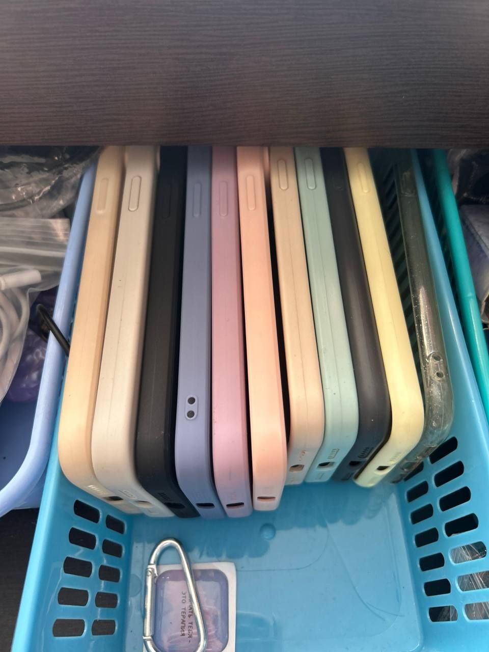 Продам чехлы для iphone 11