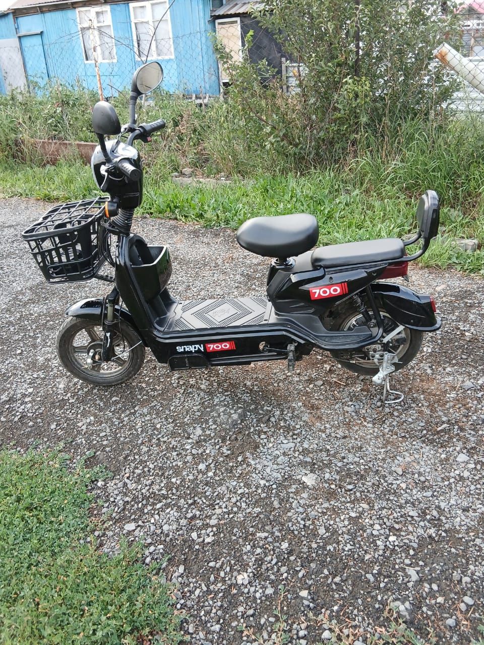 Продаю электро велосипед snapy 700