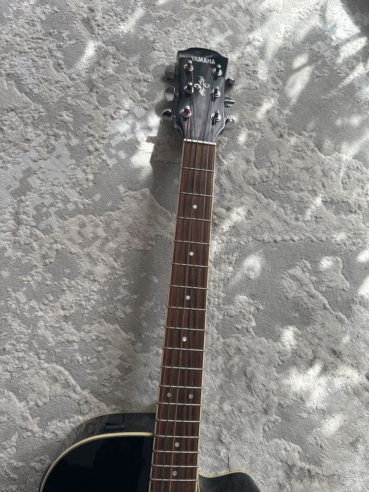 Продам Yamaha APX 500 II в хорошем состоянии. Торг минимал