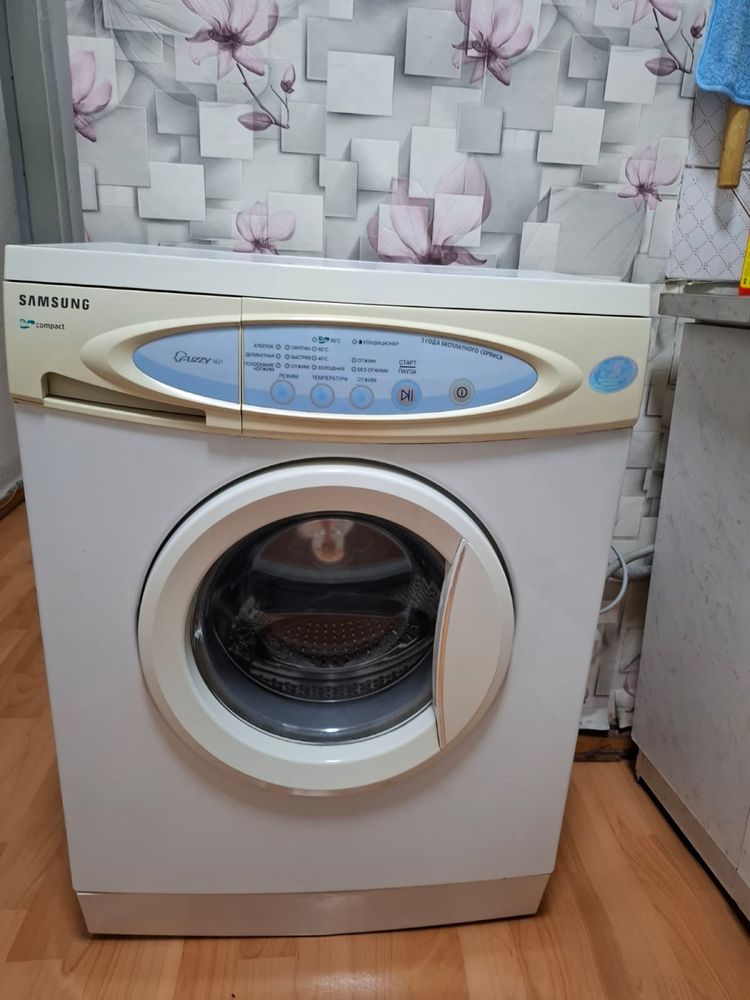 Продам стиральную машину Samsung