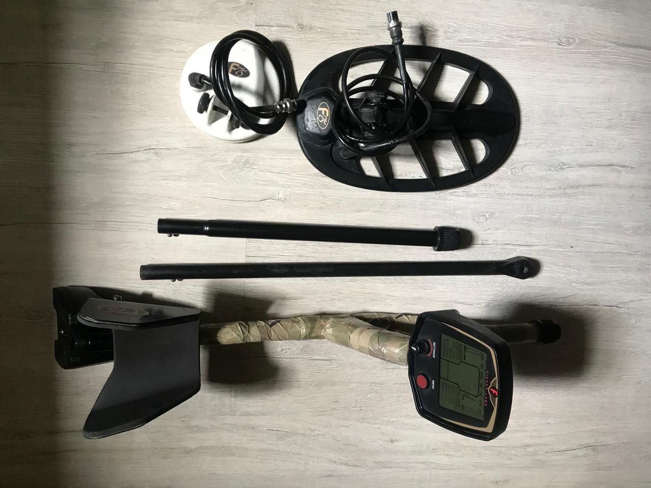 Продам два металлоискателя deus XP Orx, fisher75 с black edition editi