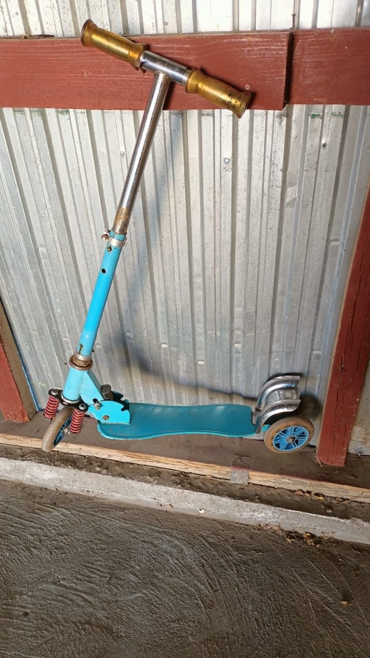 Продам самокат детский