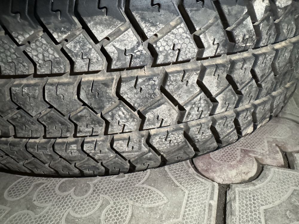 Продам зимнюю шину Michelin MXV 205/65 R15 — отличное состояние