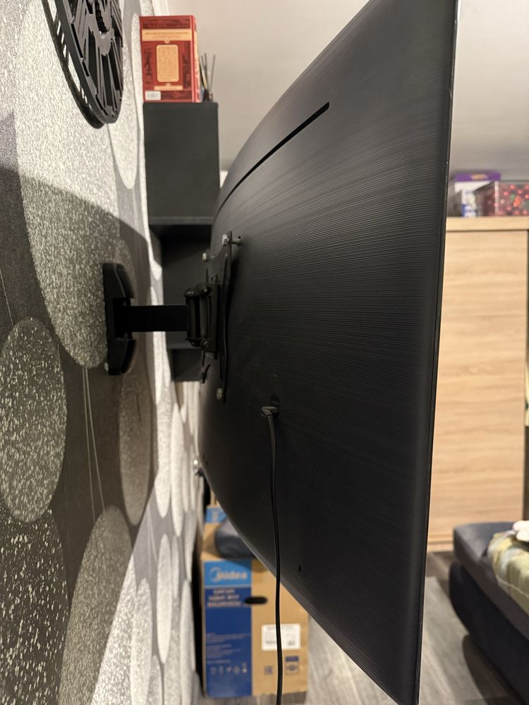 Smart  Led телевизор Samsung.