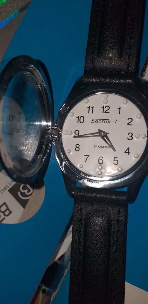 Продам  механические часы для не зрячих