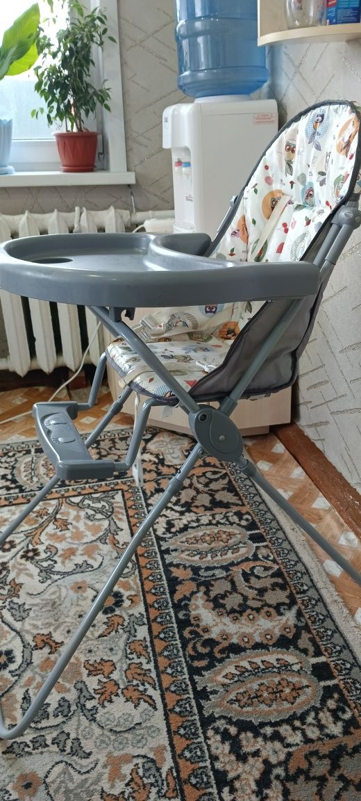 Продам стульчик для кормления