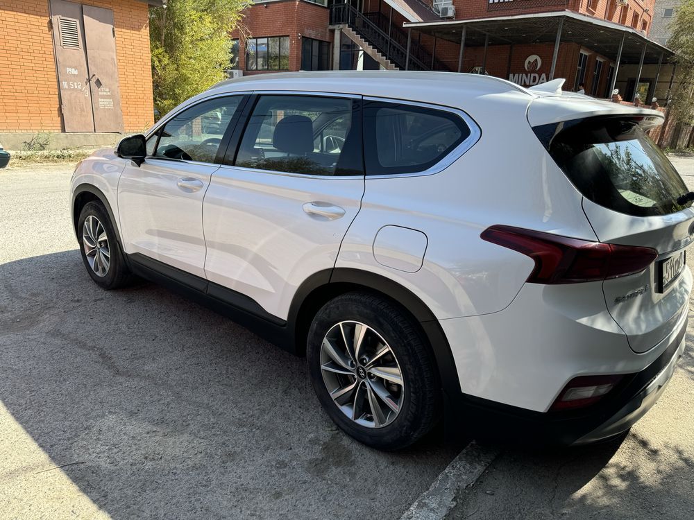 Продаю Hyundai Santa Fe 2019
