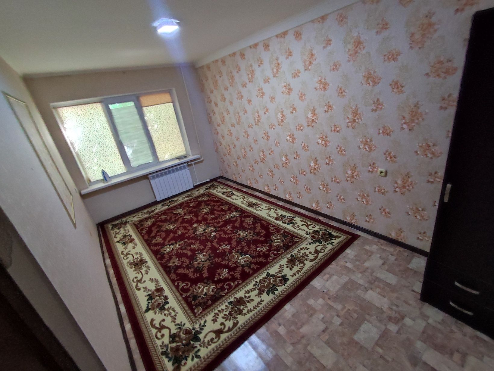 Продается 3‑комнатная квартира в 8 микрорайоне, 59 м², 1 этаж из 5