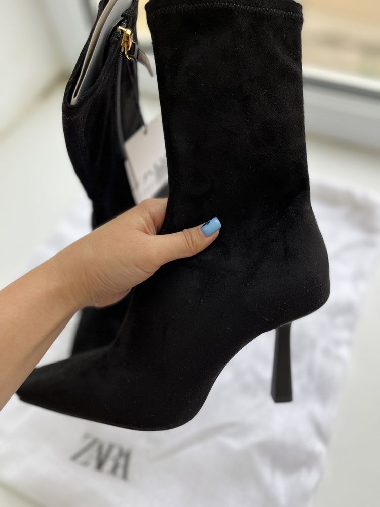 Продам ботильоны ZARA новые