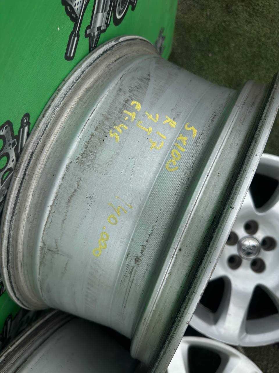 AUTO KRAFT Диски Тойота R17 5x100 7J ET45