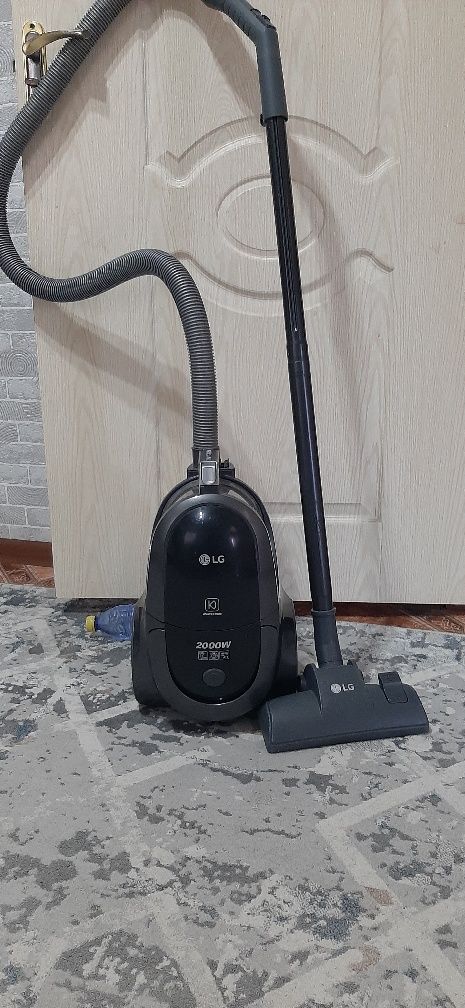 Пылесос сатылады..