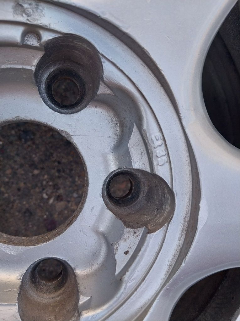 Диски R15 на Opel omega. 5×110.