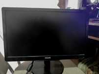 Монитор philips.