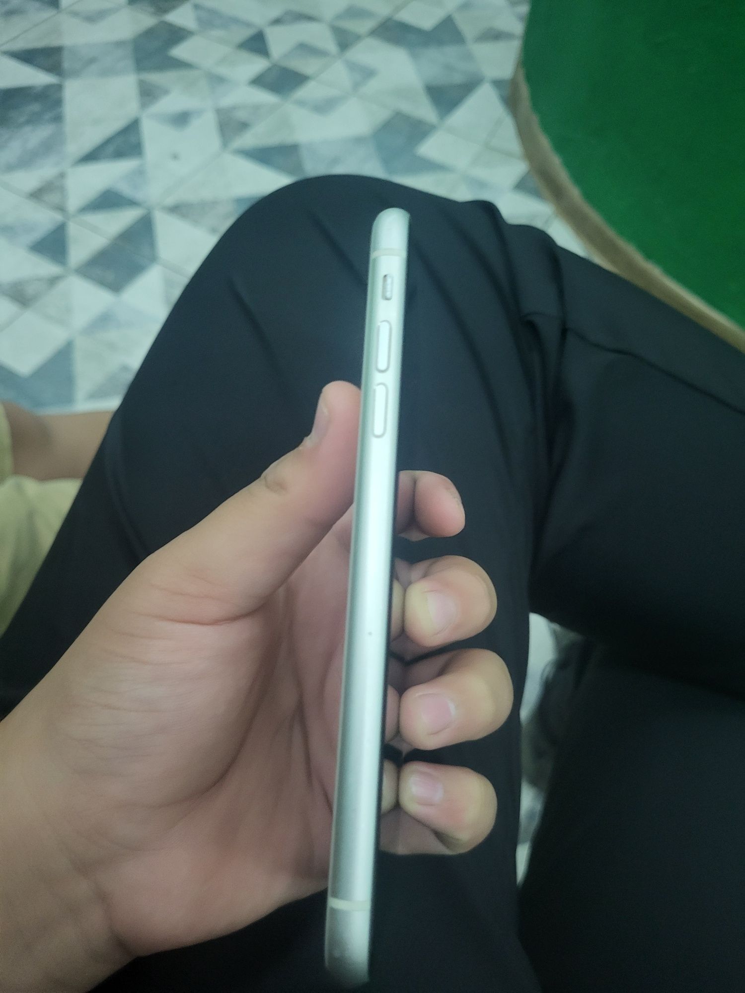 Продам iPhone 11 64gb