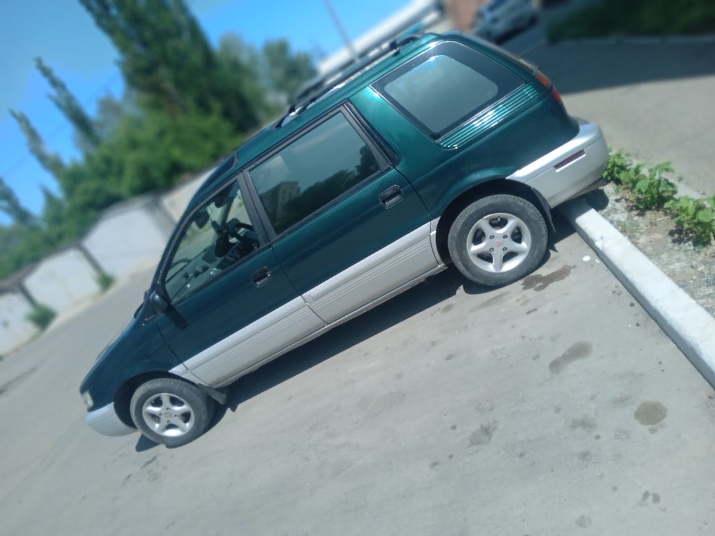 Продам  минивен.