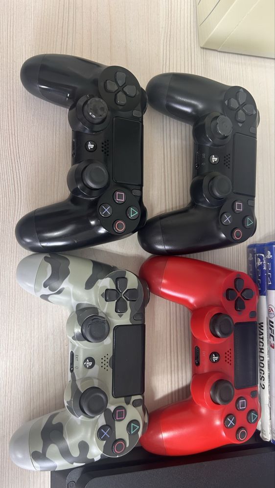 Sony PlayStation 4 slim