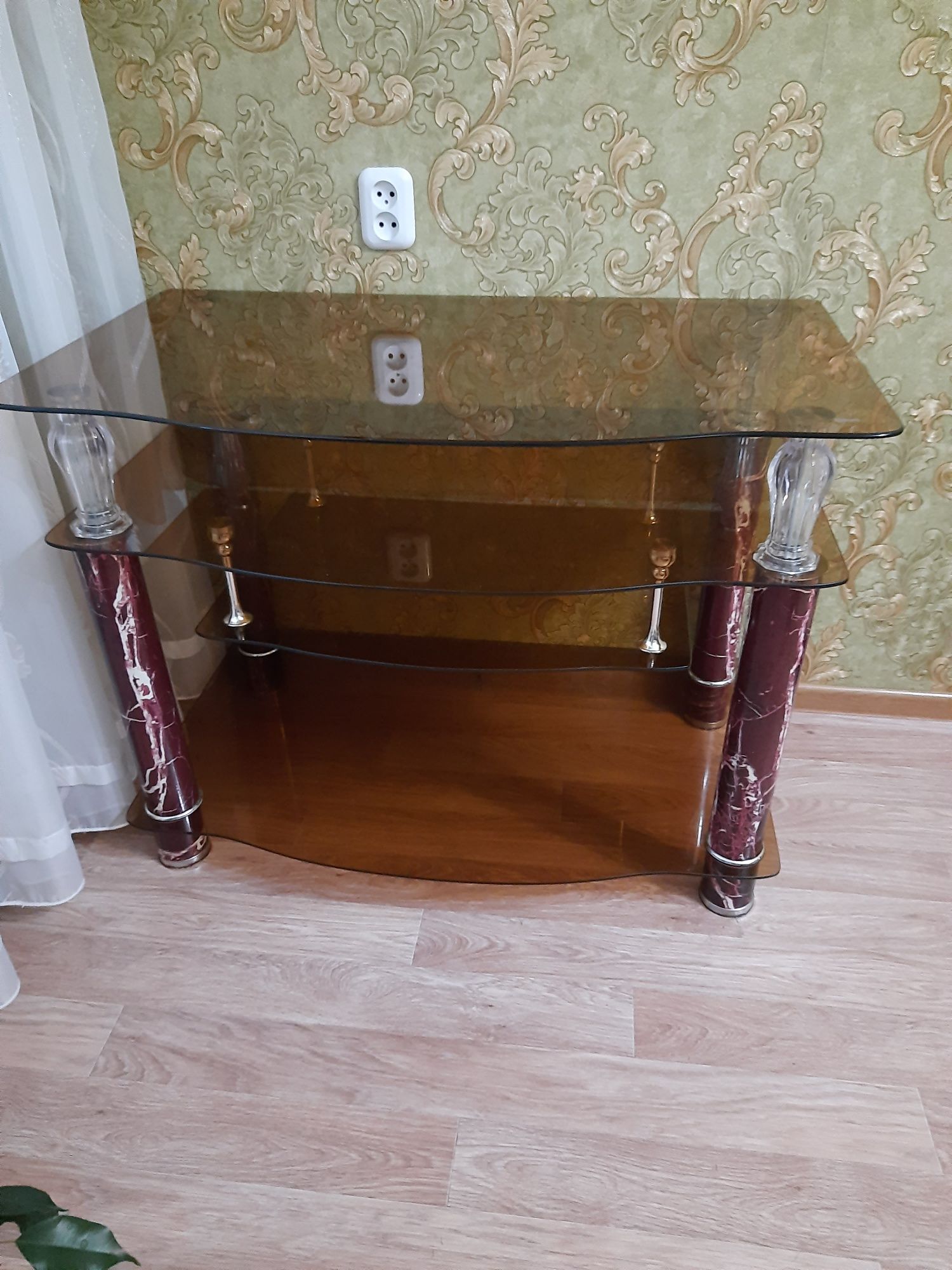 Подставка под телевизор