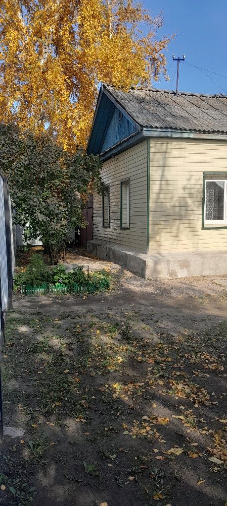 Продам отдельно стоящий дом,в отличном месте,в рабочем.