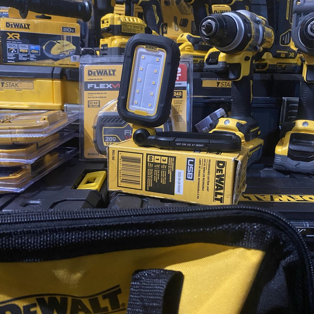 Фонари dewalt dcl182 dcl183 (на выбор)