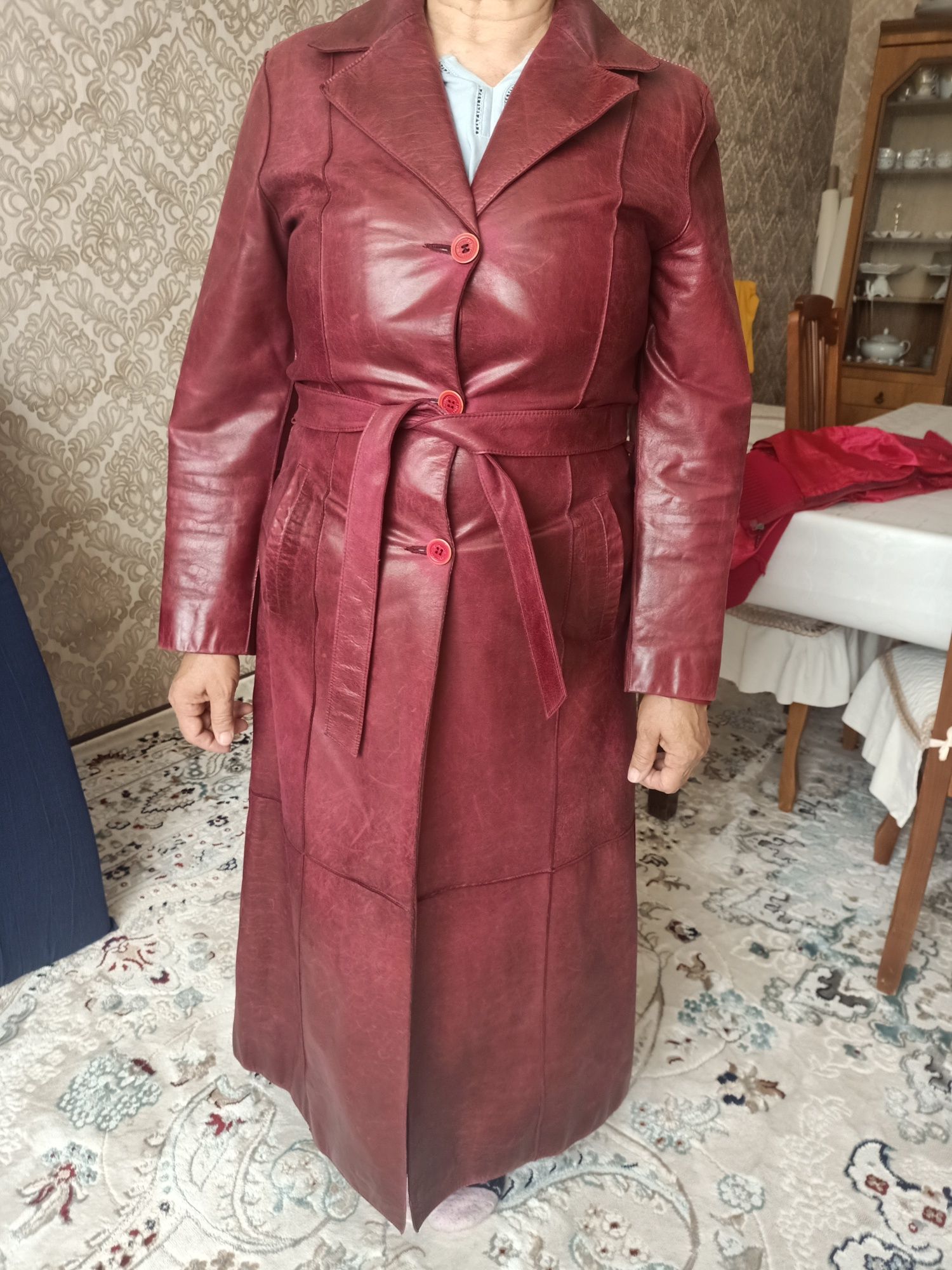 Кожаная куртка удлиненная