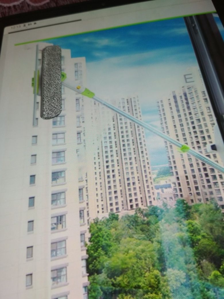 Телескопическая щётка для мытья хороший подарок к  новому году