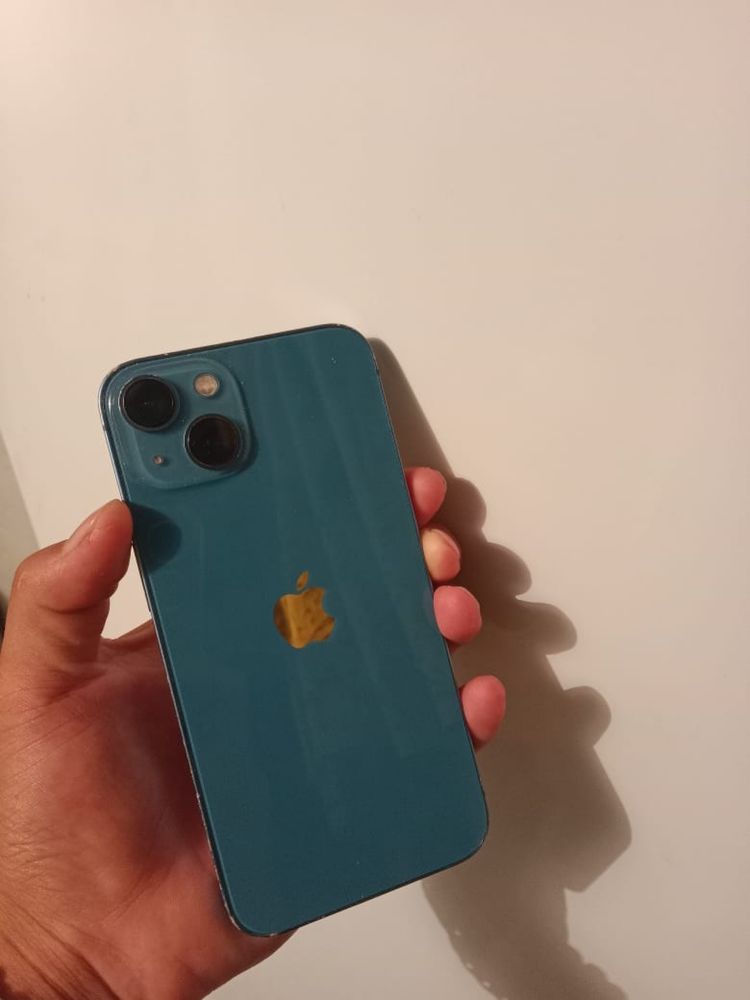 iPhone 13 128GB - оригинальная батарея 100%, Face ID работает (срочно)